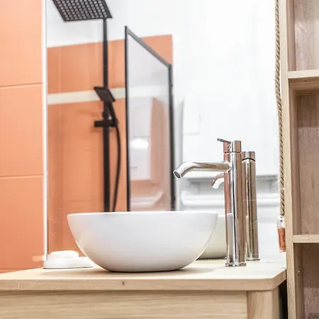 דירה Cosy With Terrace Near Bordeaux *
