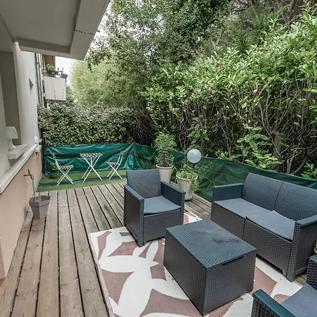 דירה Cosy With Terrace Near Bordeaux *