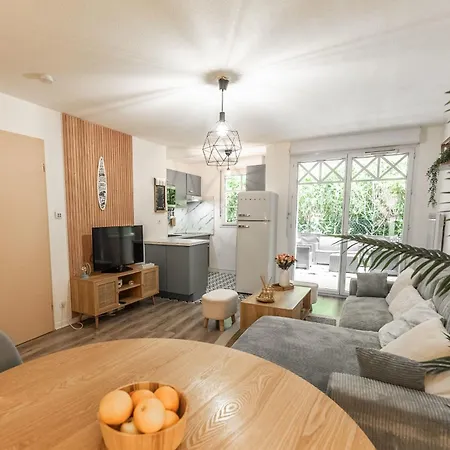 Cosy With Terrace Near Bordeaux דירה